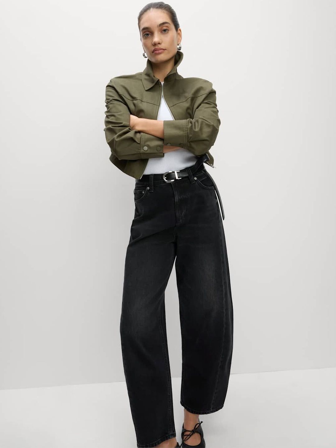 Mid Rise Barrel Jeans