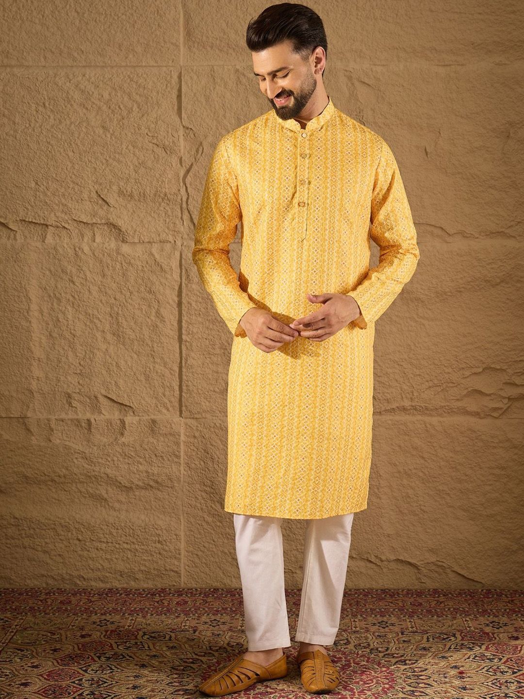 House of Pataudi Geometric Embroidered Straight Kurta