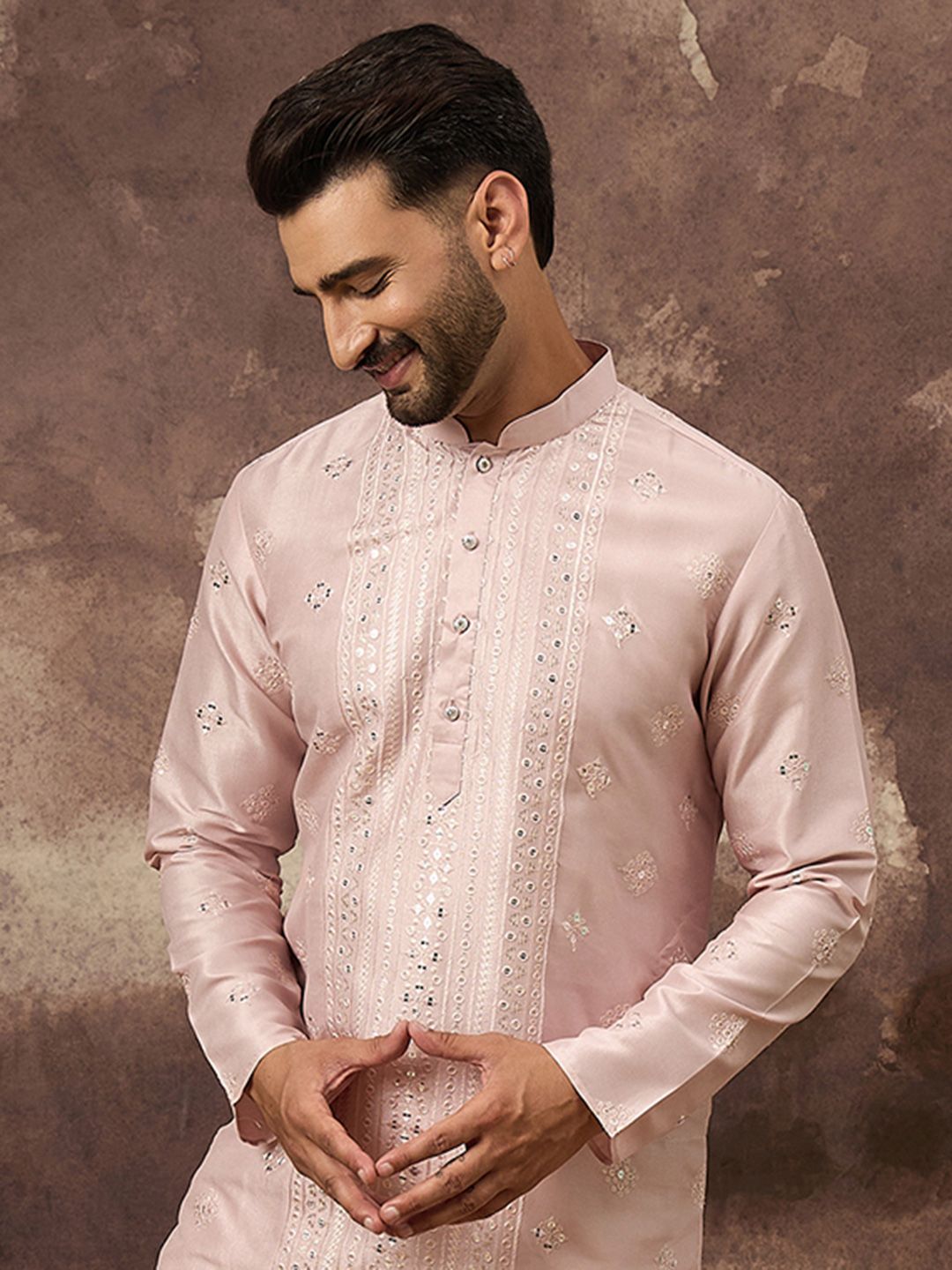 House of Pataudi Men Sequin Embroidered Mandarin Collar Straight Kurta