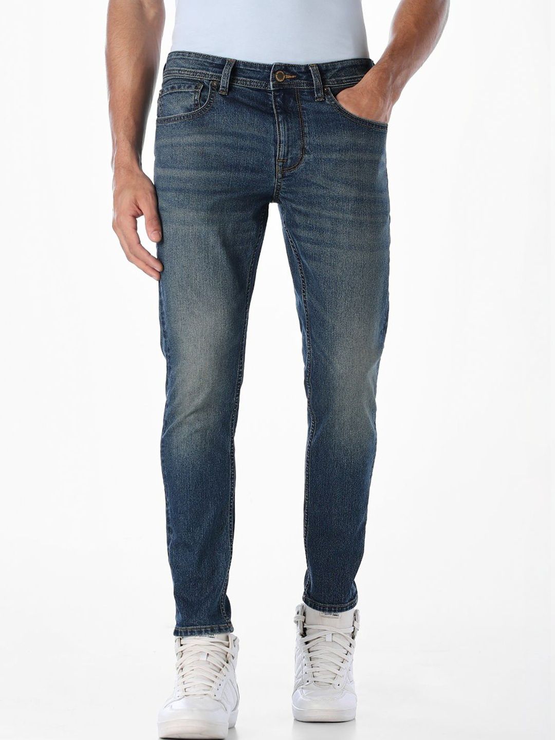 Slim Fit Low-Rise Light Fade Stretchable Jeans