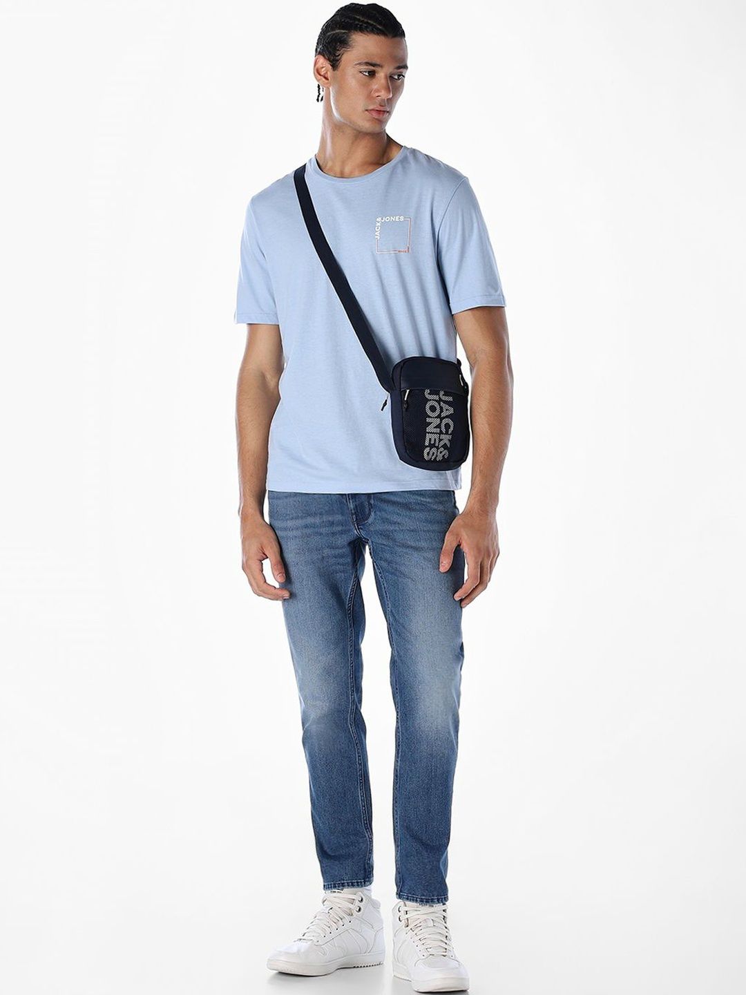 Slim Fit Low-Rise Light Fade Stretchable Jeans