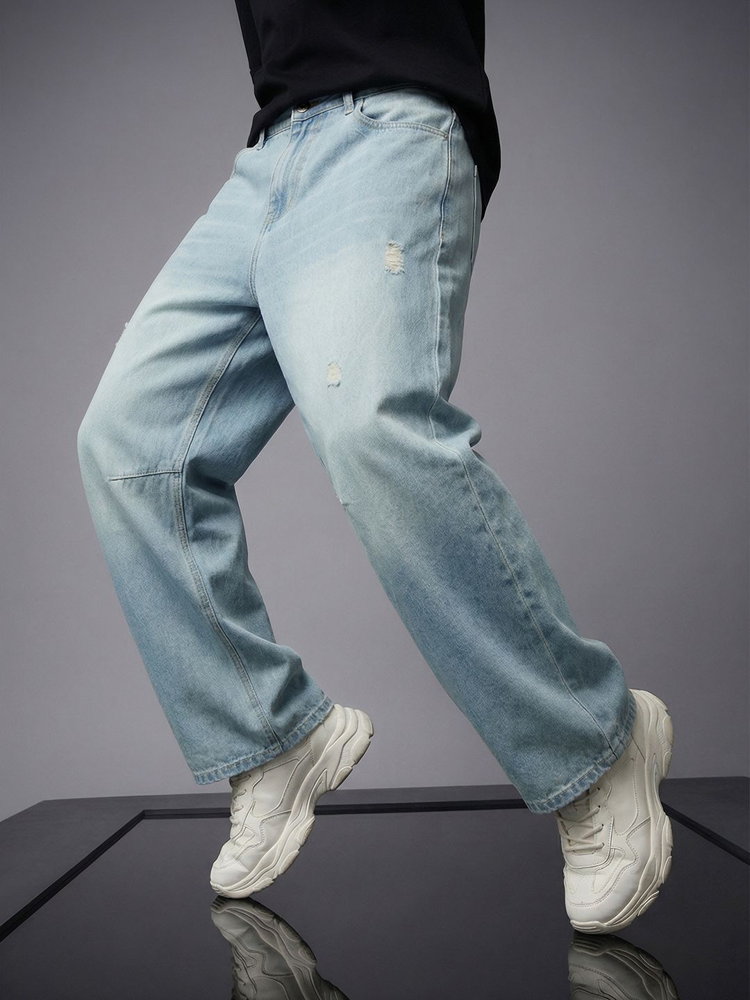 SOKO STREET Men Pure Cotton Relaxed Fit Low Distress Light Fade Jeans