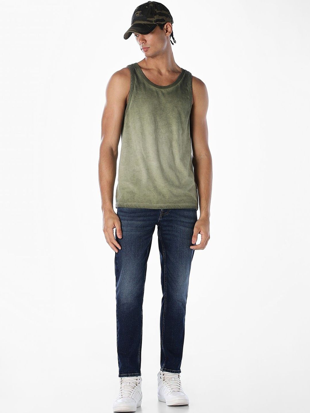 Slim Fit Low-Rise Light Fade Stretchable Jeans