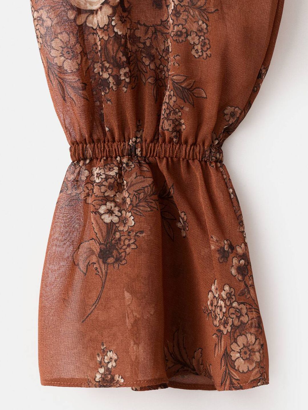 Floral Print Bell Sleeve Scarf Neck Peplum Crop Top