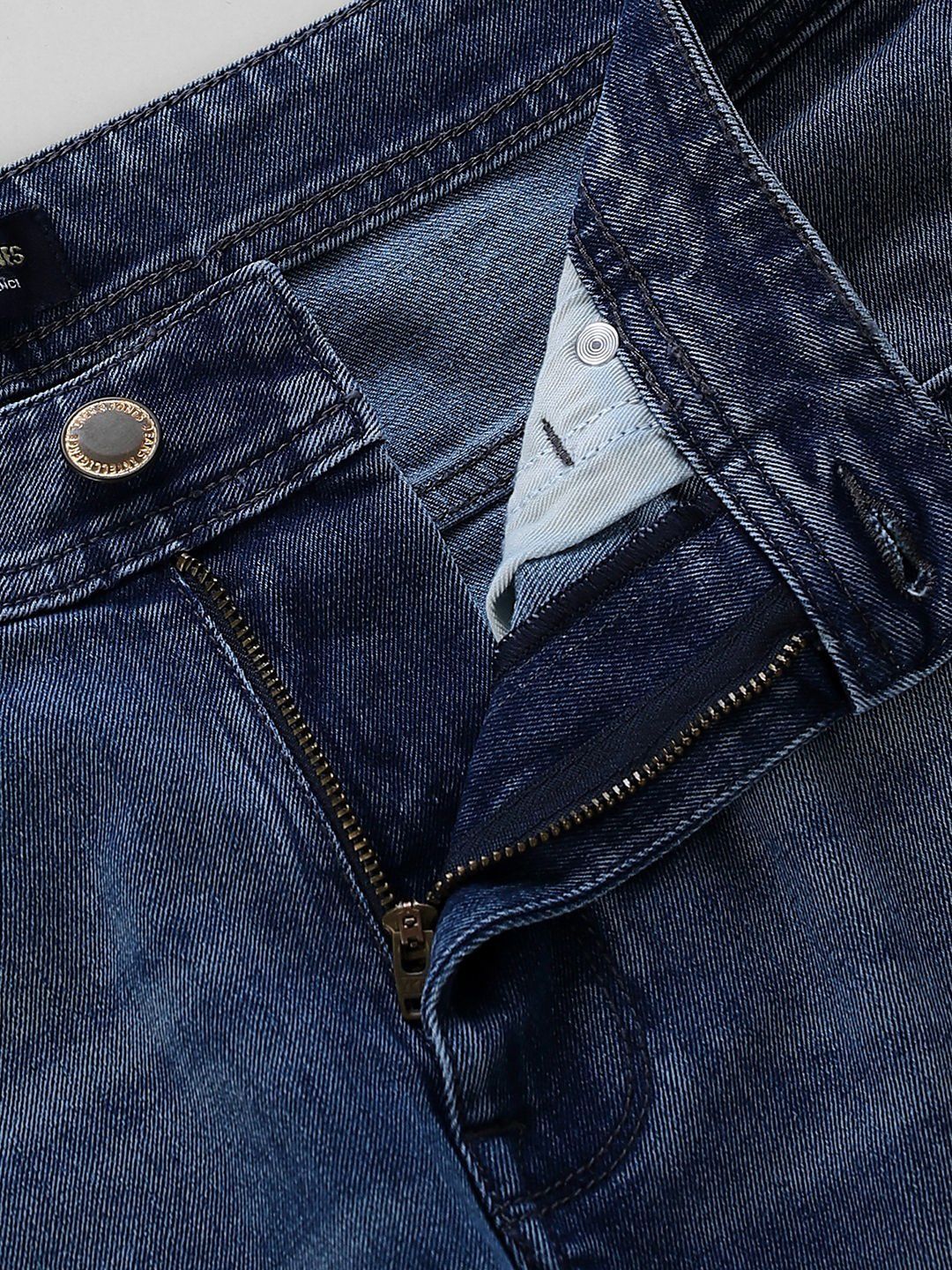Slim Fit Low-Rise Light Fade Stretchable Jeans