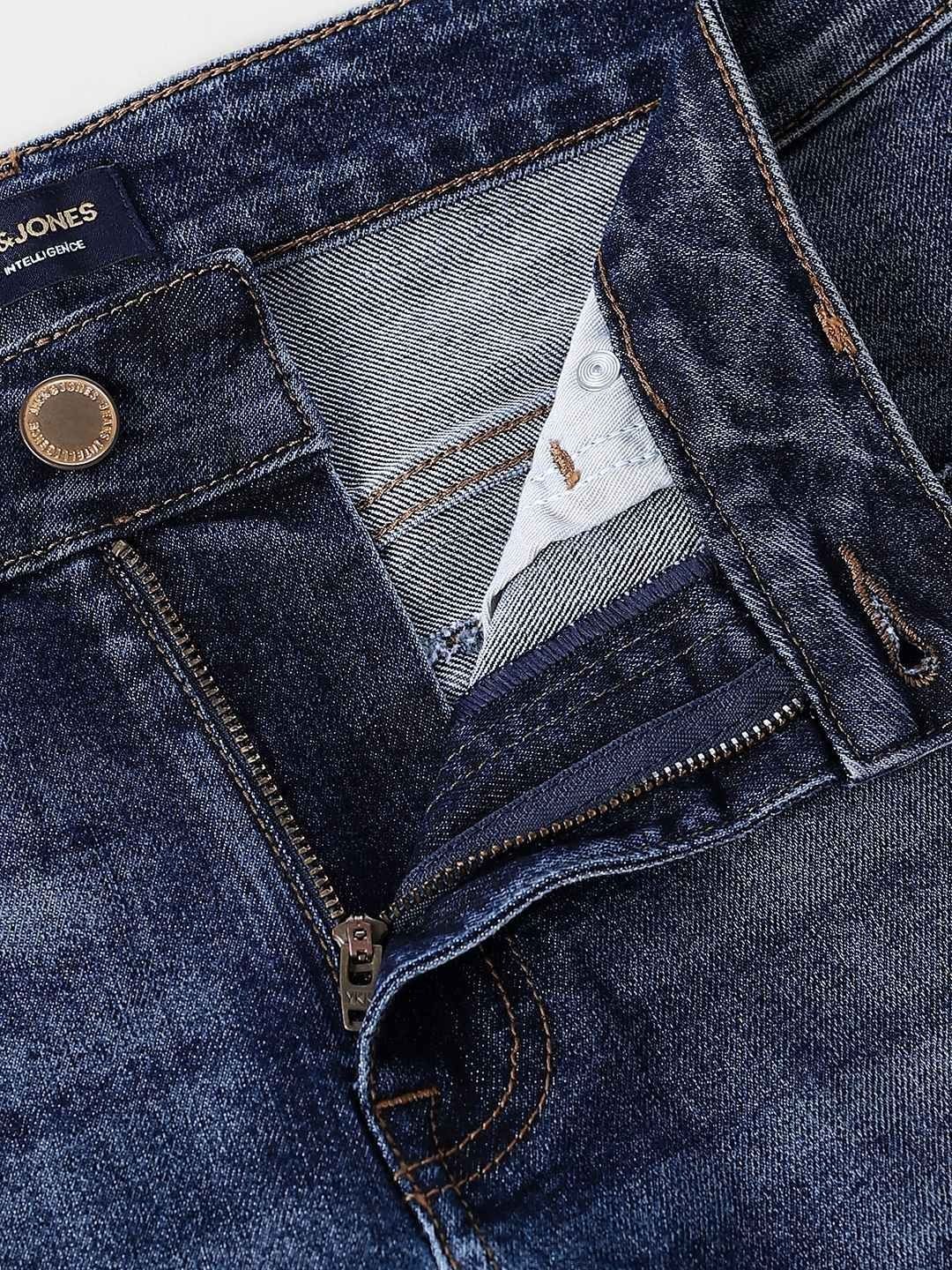 Slim Fit Low-Rise Mildly Distressed Light Fade Stretchable Jeans