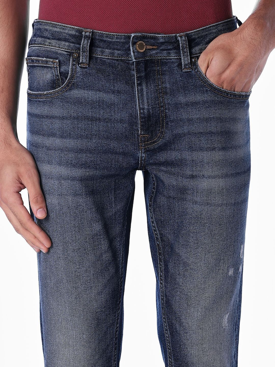Slim Fit Low-Rise Mildly Distressed Light Fade Stretchable Jeans