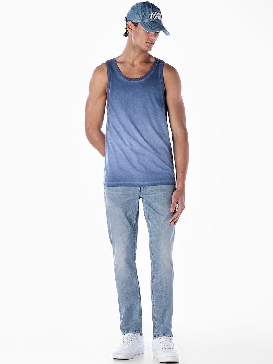 Tim Tapered Fit Low-Rise Light Fade Stretchable Jeans
