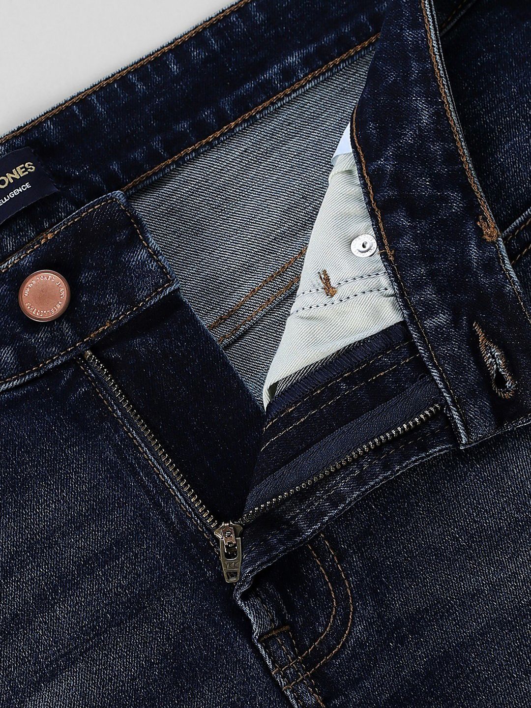 Slim Fit Low-Rise Light Fade Stretchable Jeans
