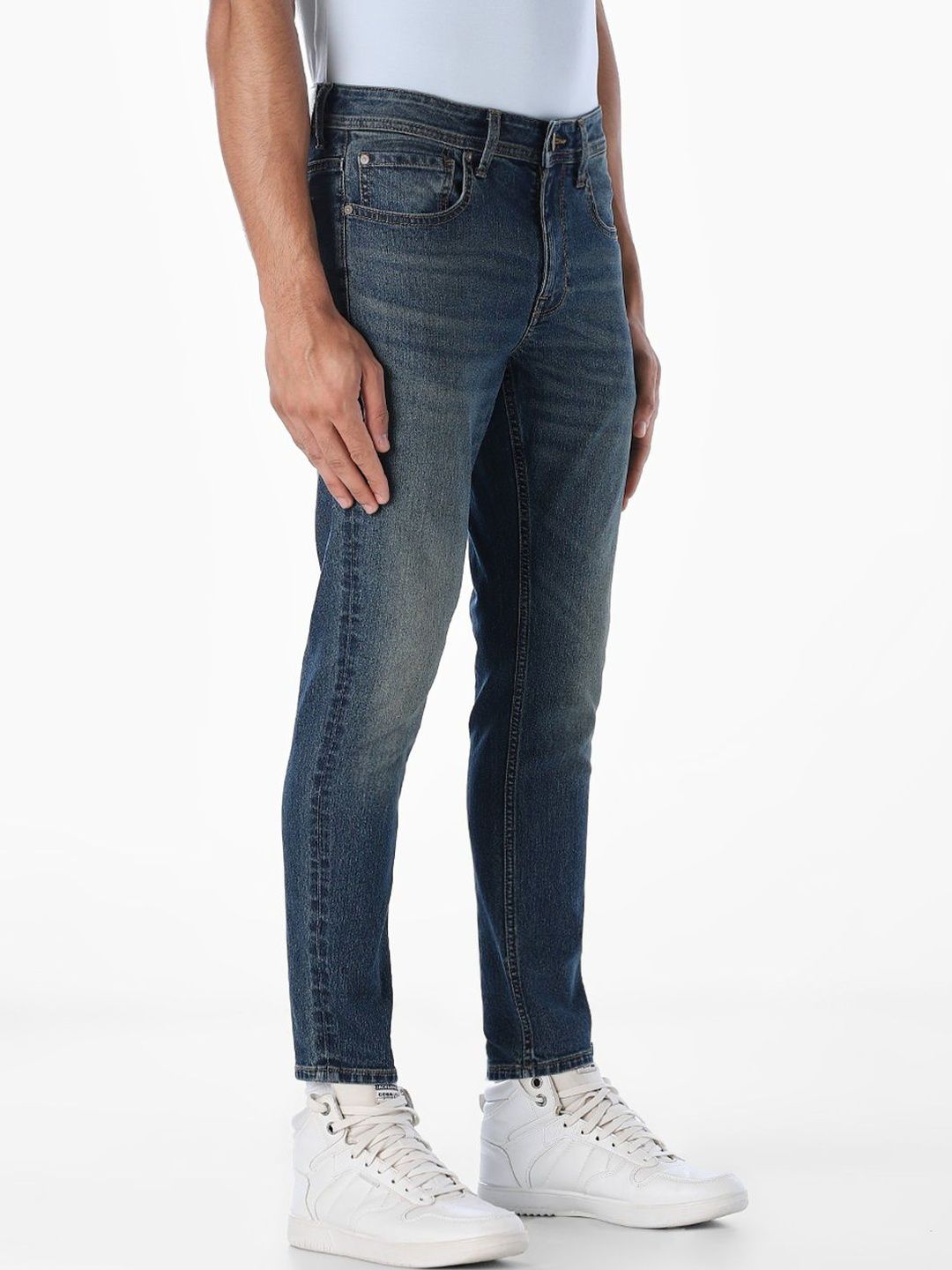Slim Fit Low-Rise Light Fade Stretchable Jeans
