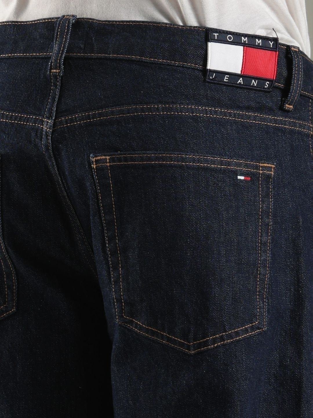 Relaxed Fit Low-Rise Jeans