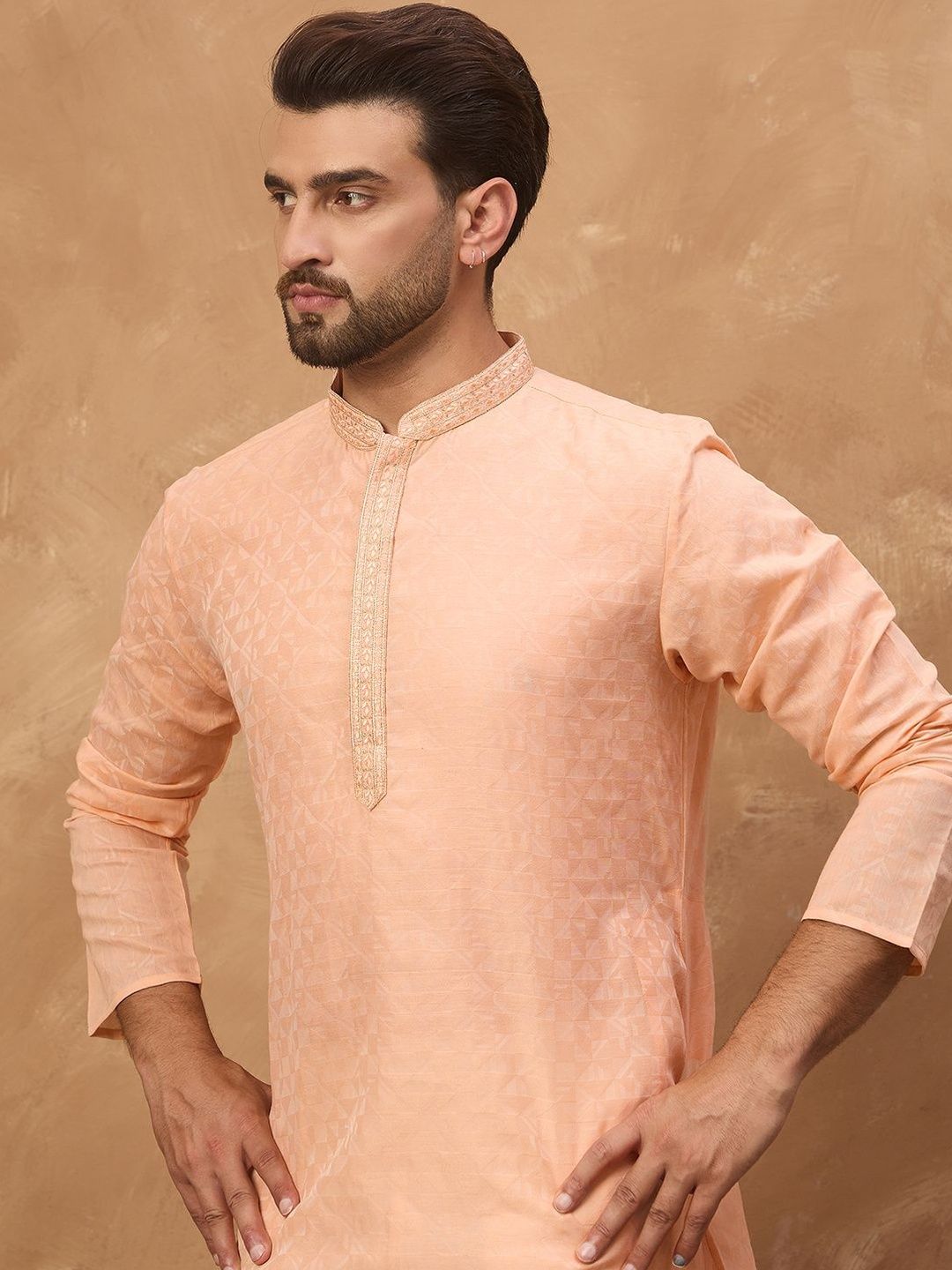 Ethnic Bay Men Embroidered Thread Work Kurta