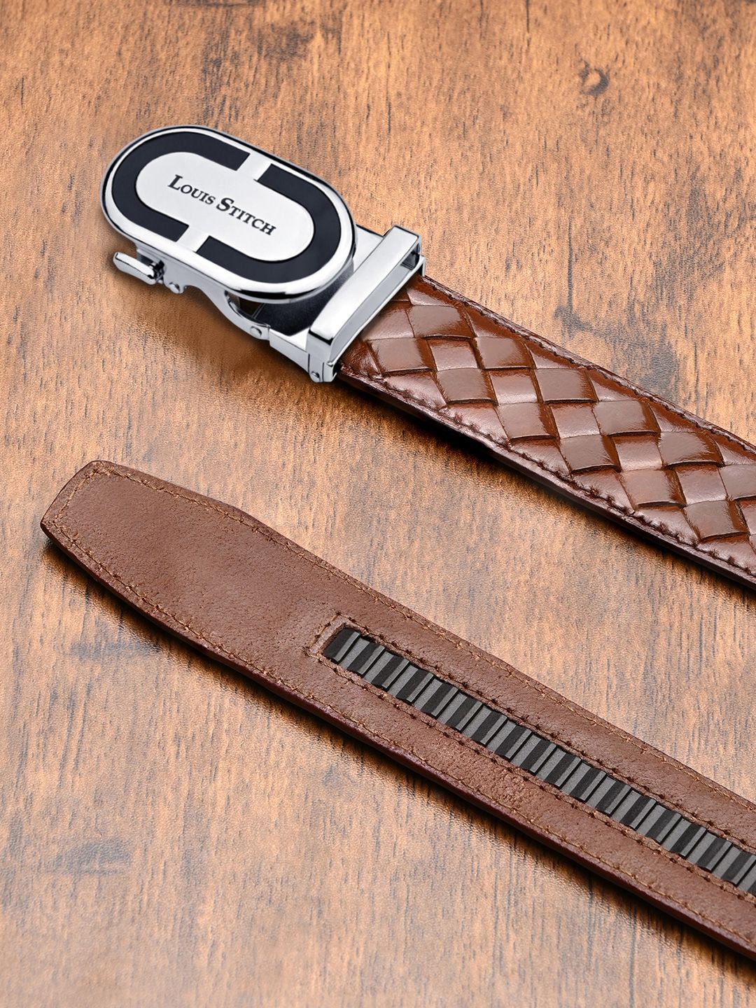 LOUIS STITCH Men Textured Leather Formal Belt