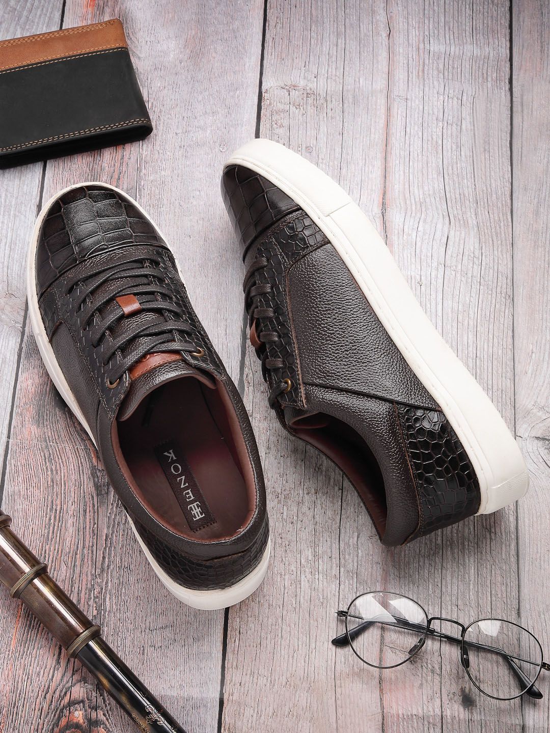 EZOK Men Textured Round Toe Leather Sneakers