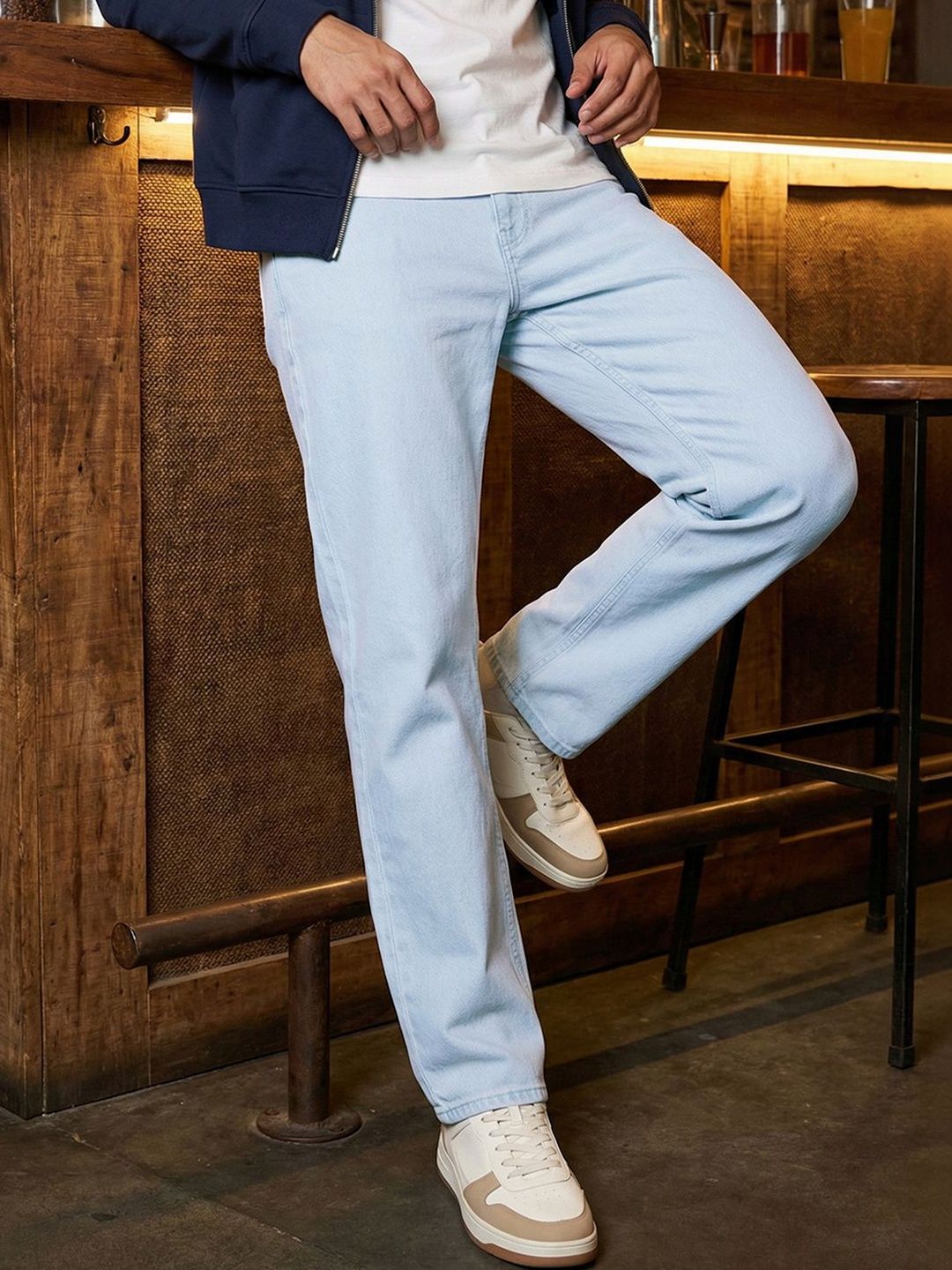 Bewakoof Men Light Blue Slim Straight Fit Stretchable Mid-Rise Jeans