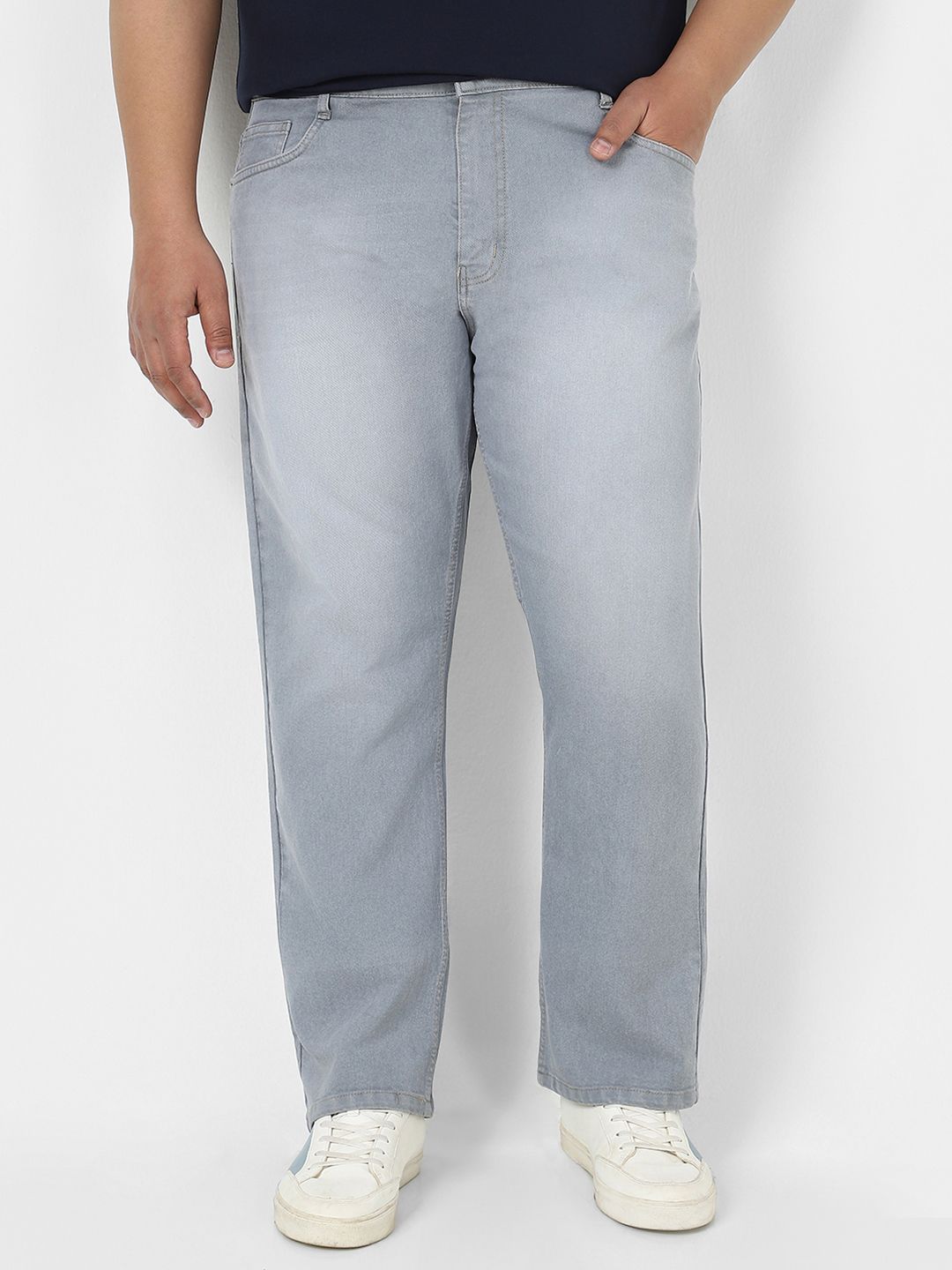 Urbano Plus Men Light Grey Straight Fit Heavy Washed Stretchable Jeans