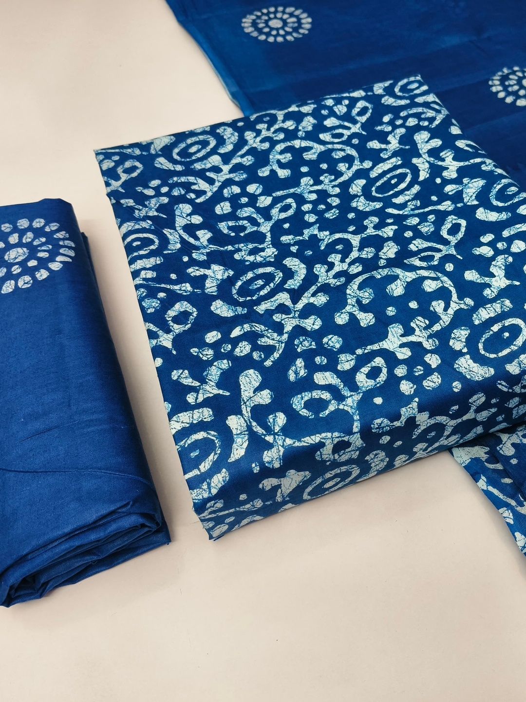 Keshar Printed Pure Cotton Unstitched Dress Material