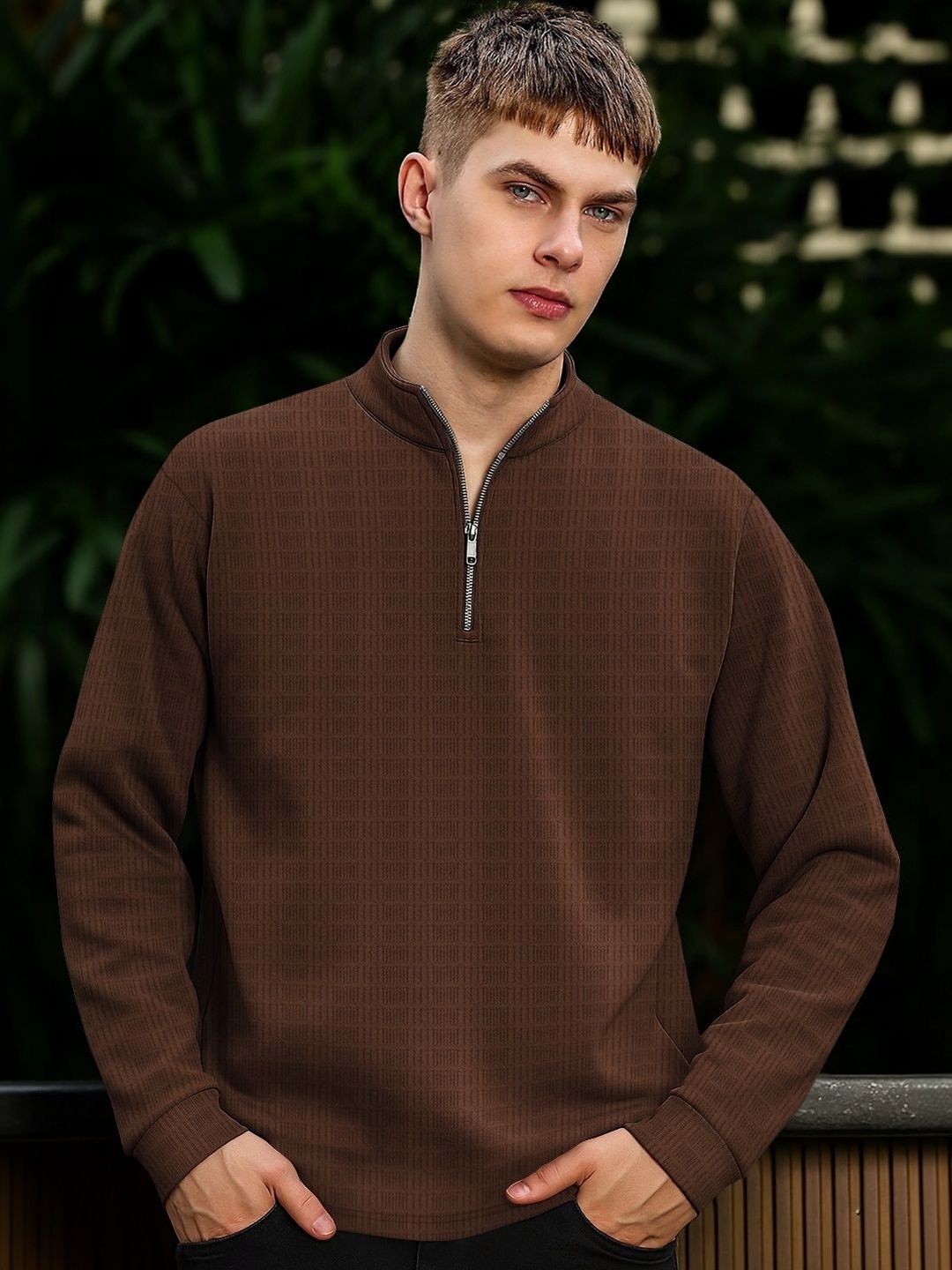 HAPPY KHAJANA Men High Neck T-shirt