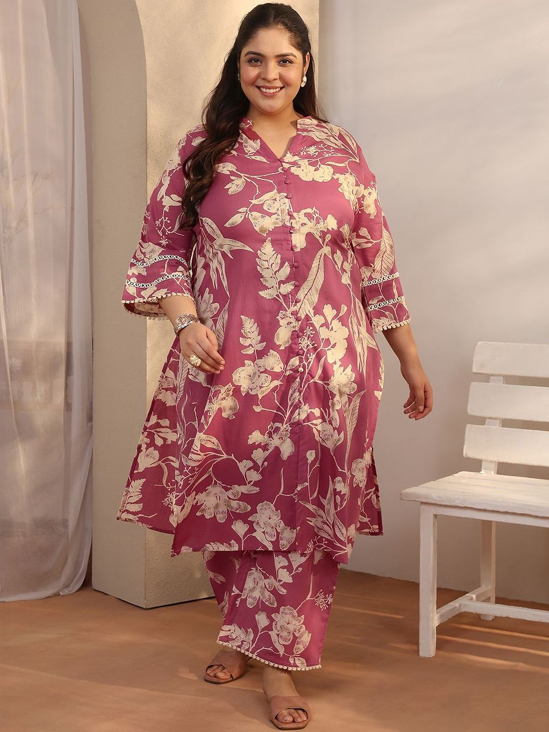 Extra Love By Libas Plus Size Women Floral Printed Regular Kurta with Trousers
