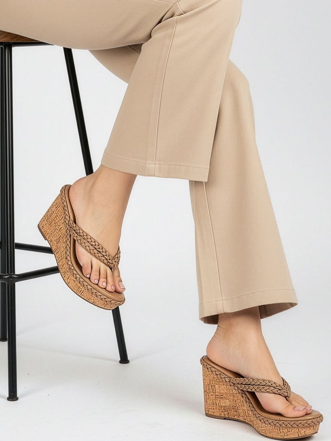 Lavie Lavie Textured Wedge Sandals