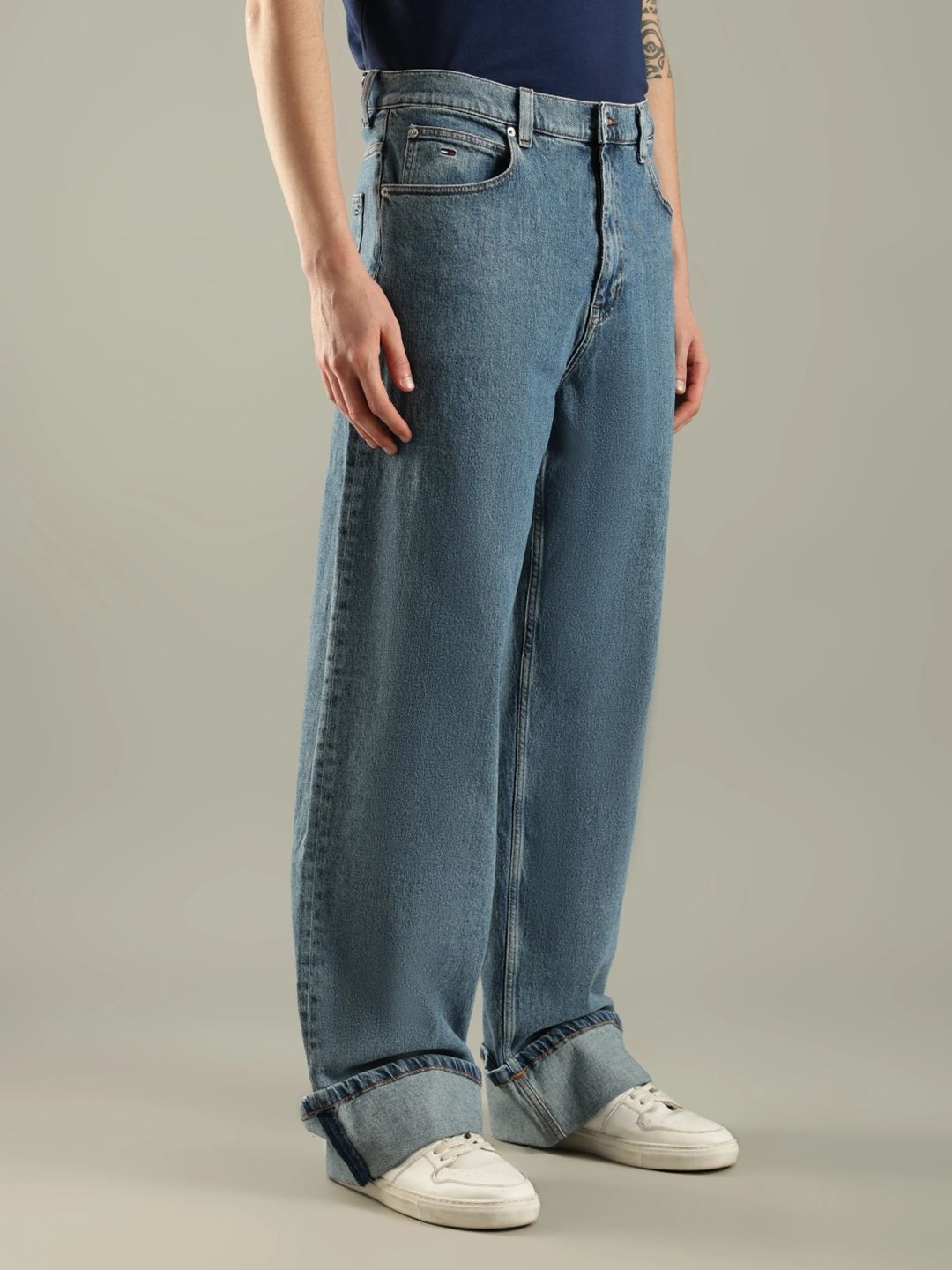 Relaxed Fit Mid-Rise Light Fade Jeans