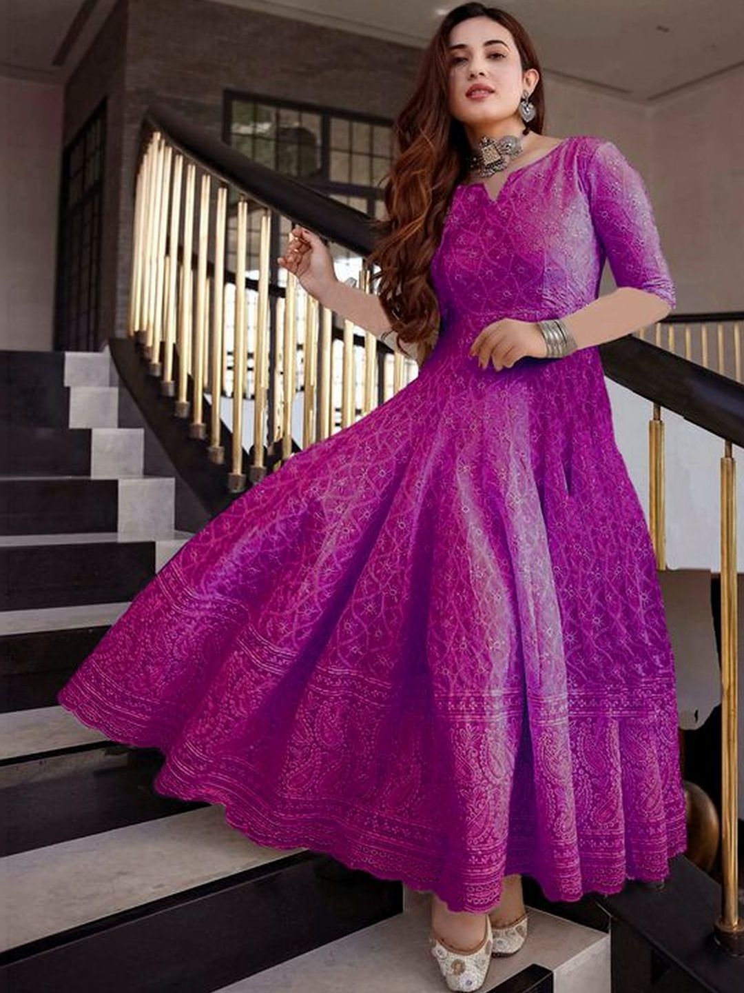 ZAZADIYA Ethnic Motifs Embroidered V-Neck Pure Cotton Panelled Anarkali Kurti