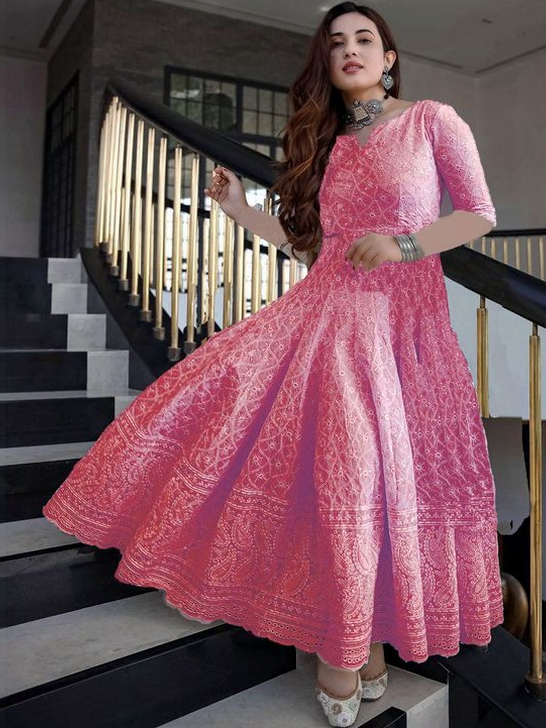ZAZADIYA Ethnic Motifs Embroidered V-Neck Chikankari Pure Cotton Chikankari Anarkali Kurti