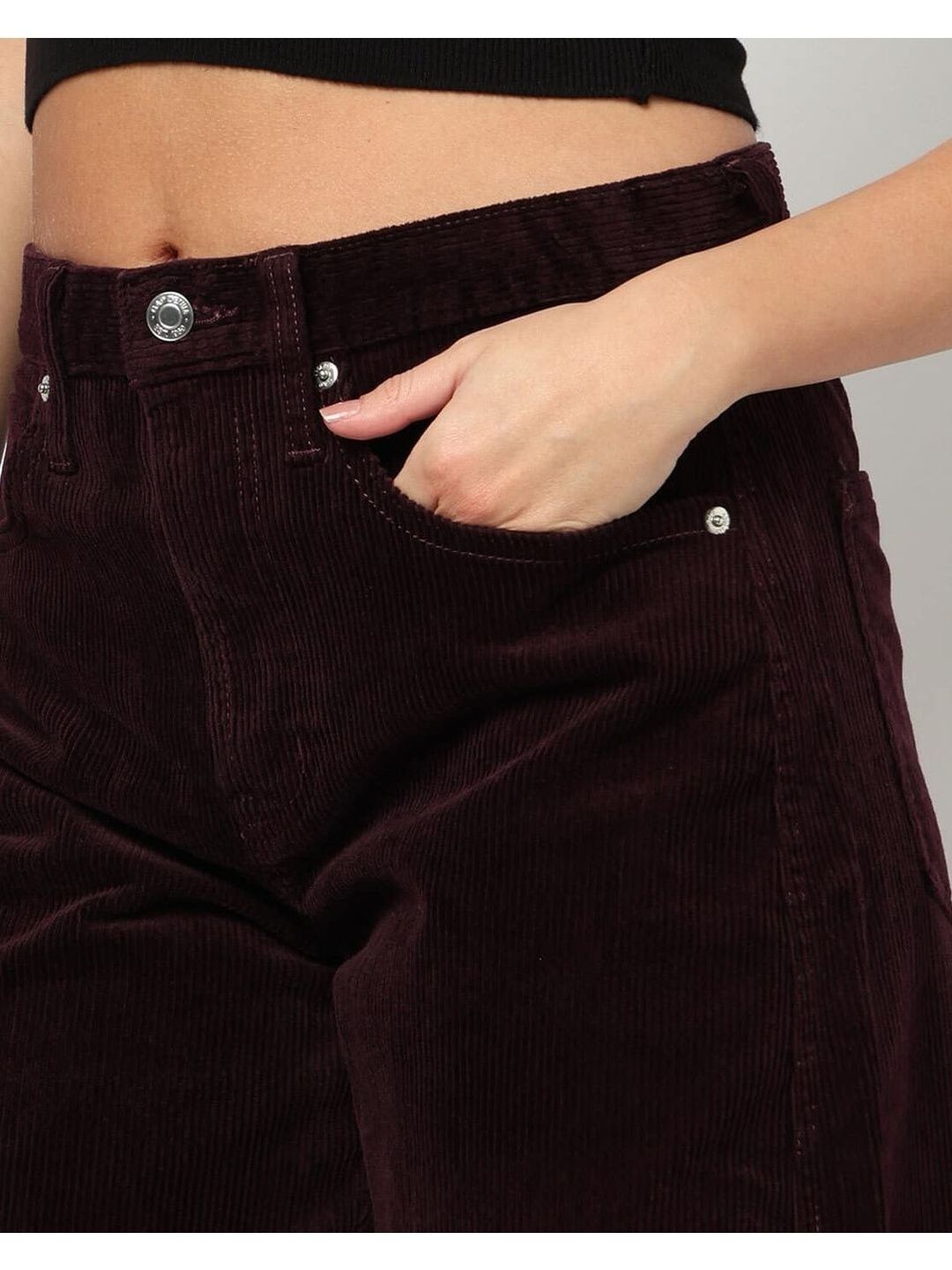 Relaxed Fit Mom Mid Rise Jeans