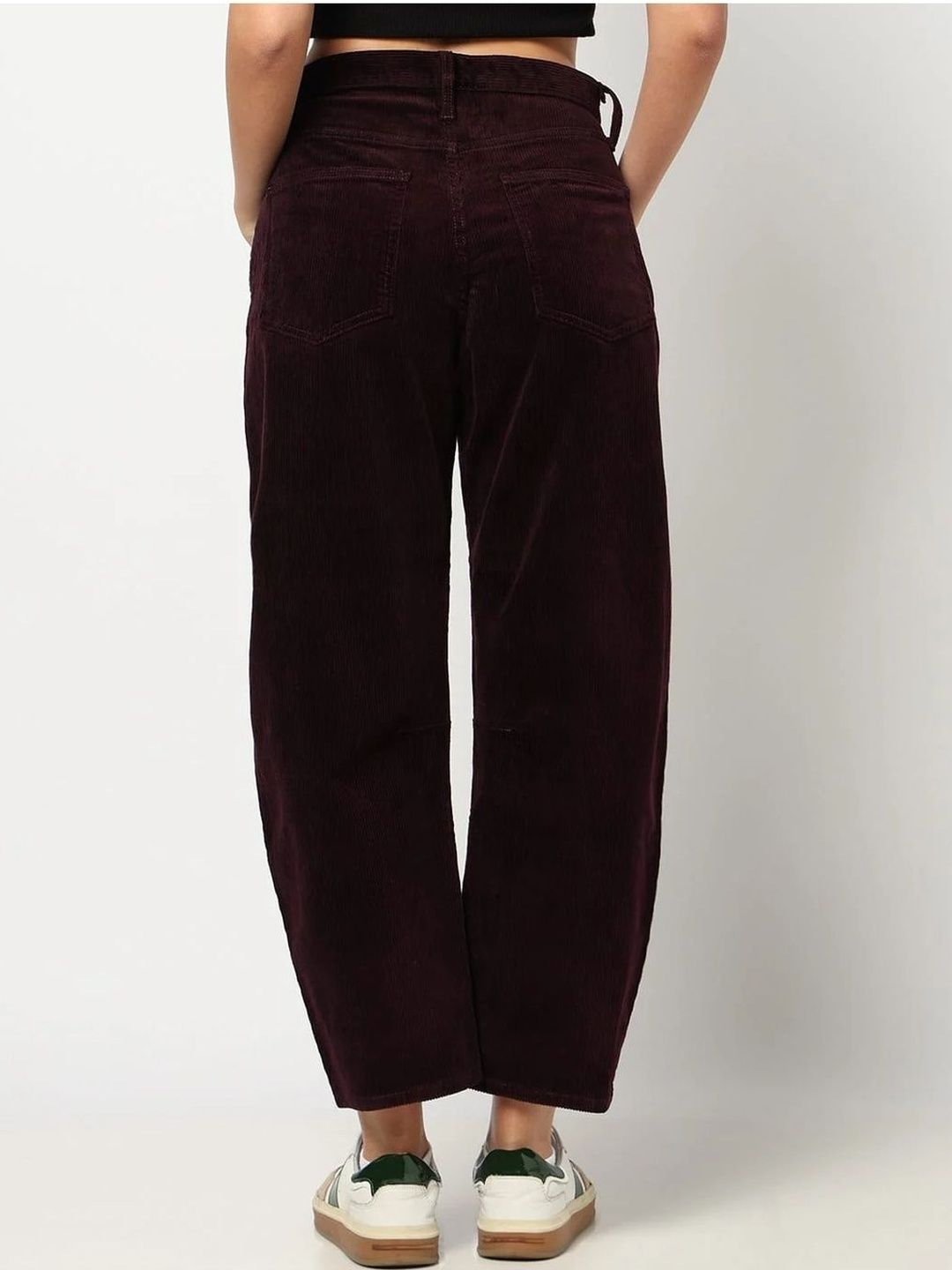 Relaxed Fit Mom Mid Rise Jeans