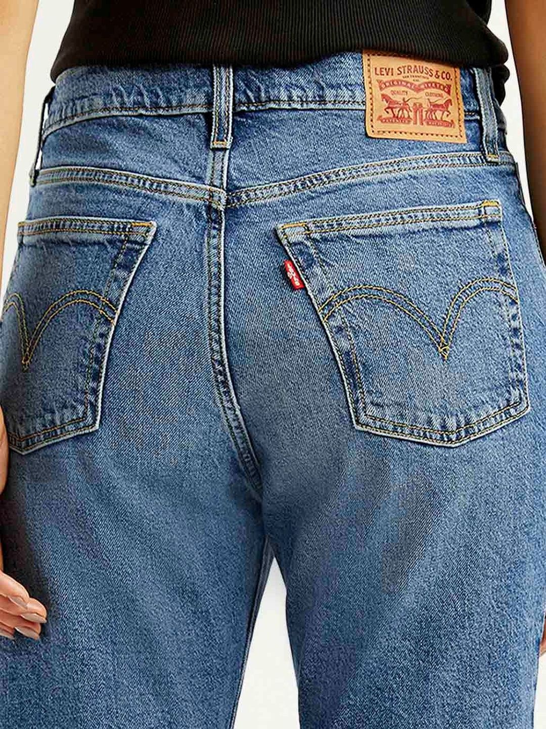 Mid Rise Wedgie Straight Fit Blue Jeans