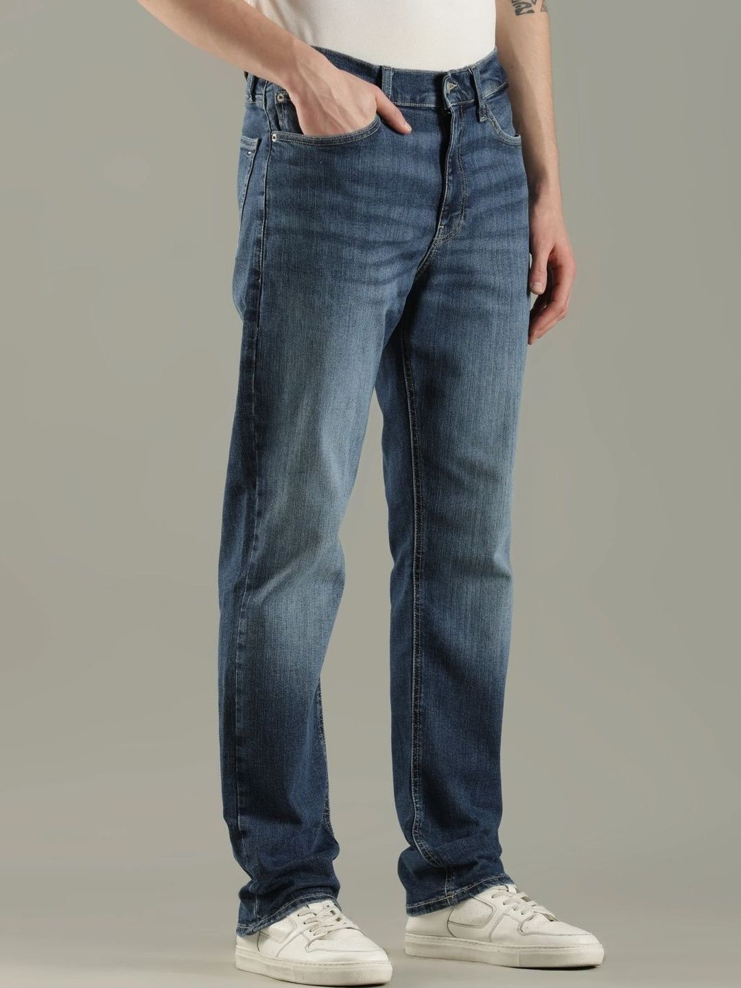 Slim Fit Mid-Rise Light Fade Jeans