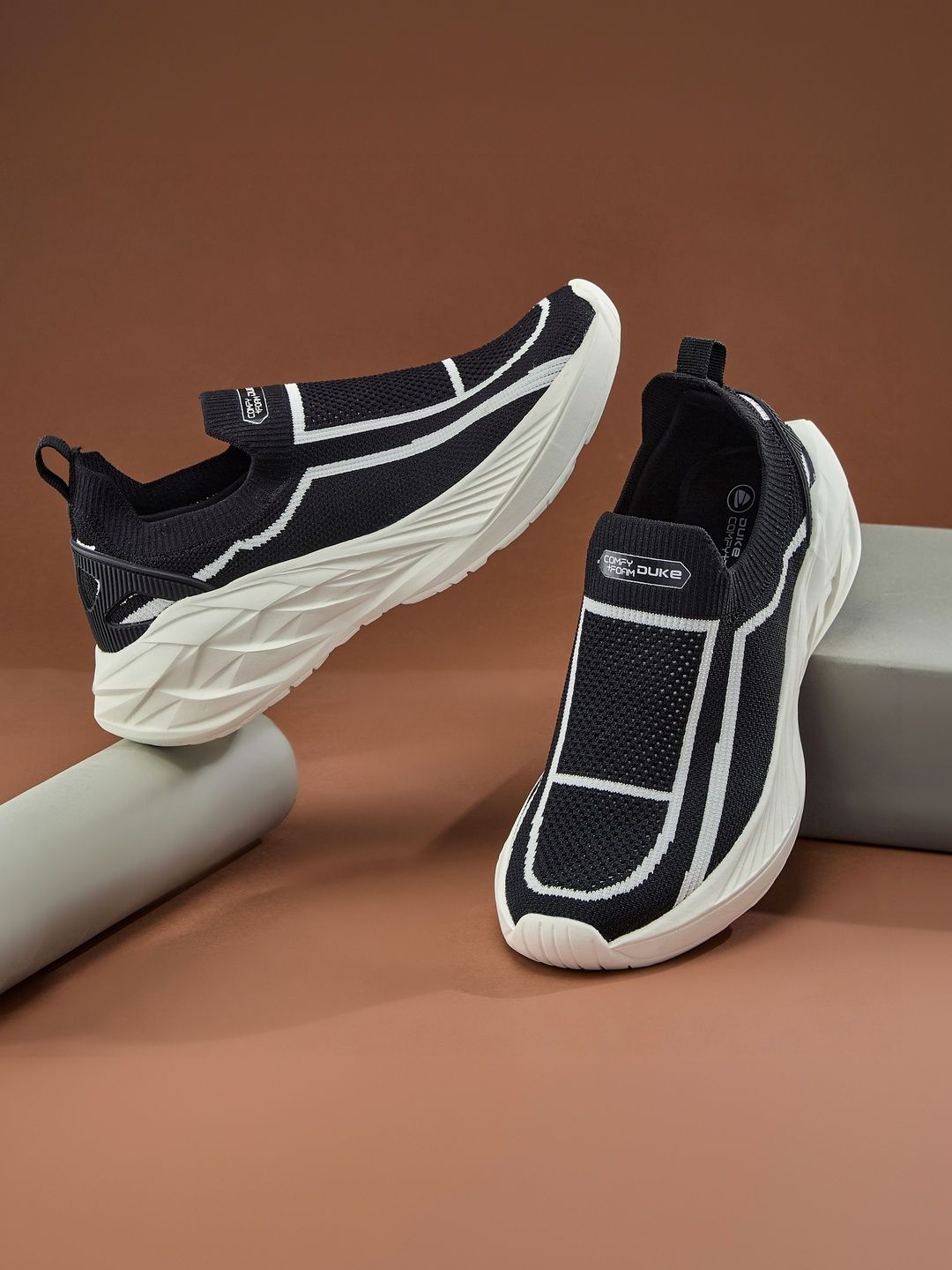 Duke Men Textile Running Shoes