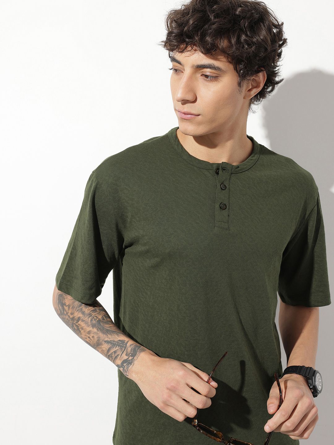 The Roadster Life Co. Round Neck Knitted T-shirt