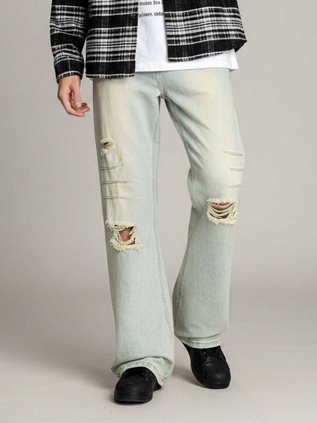 ANDREW HILL Men Relaxed Fit Mid-Rise Mildly Distressed Heavy Fade Jeans