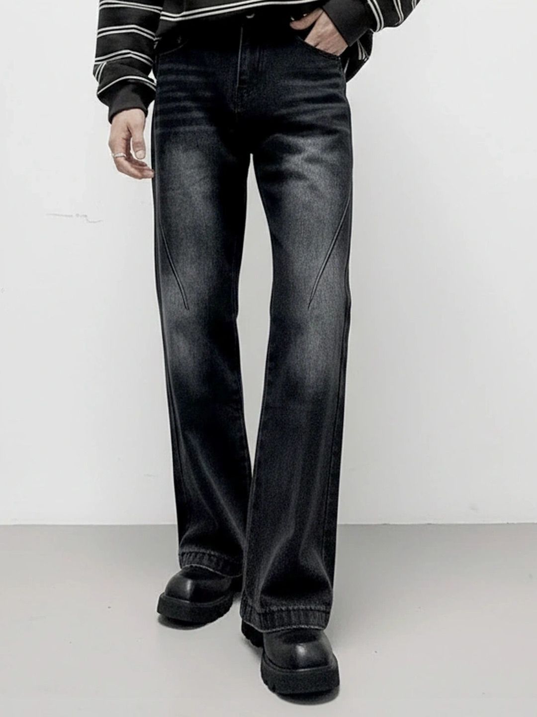 ANDREW HILL Men Wide Leg Mid-Rise Light Fade Jeans