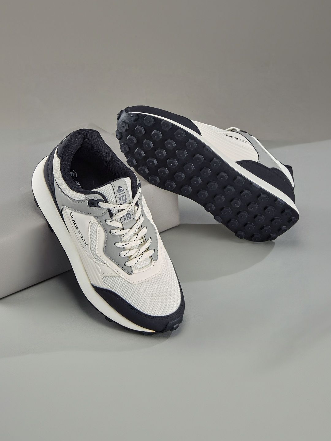 Duke Men Mesh Running Shoes