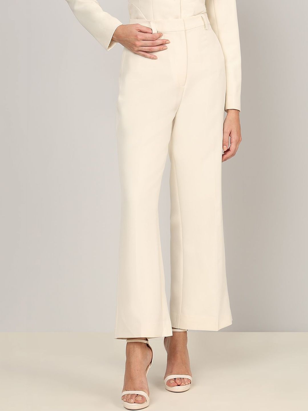 Women Straight Fit High-Rise Trousers Vero Moda Women Straight Fit High-Rise Trousers