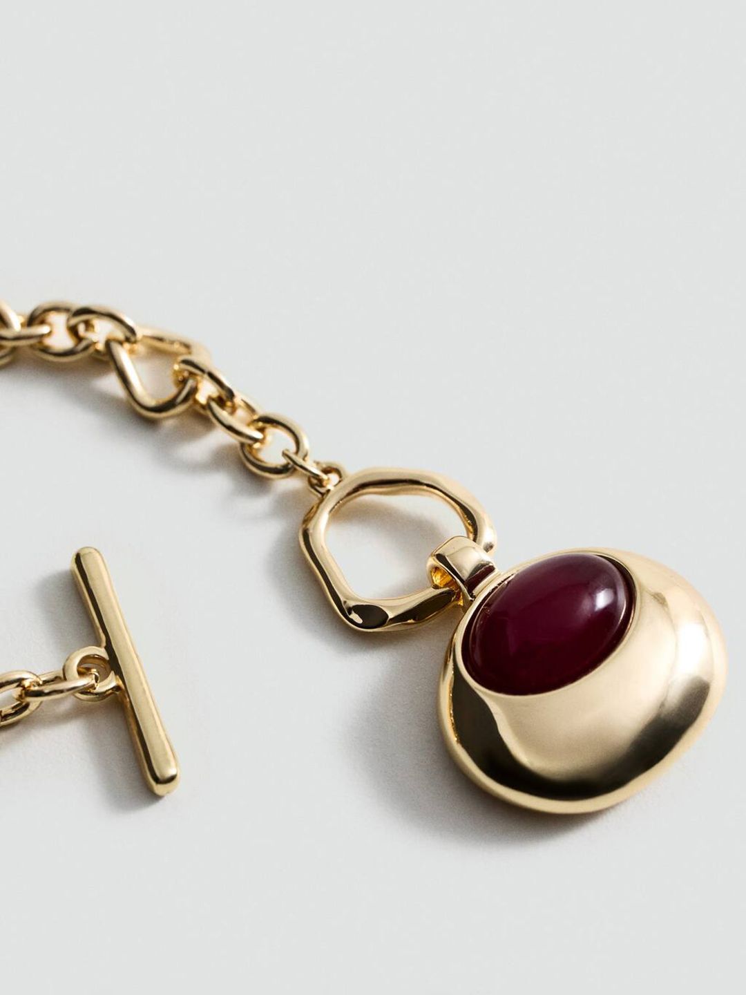 Minimal Chain Necklace