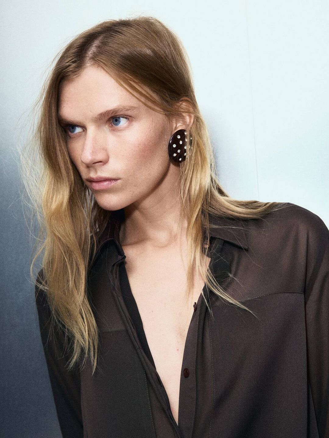 Spread Collar Casual Shirt