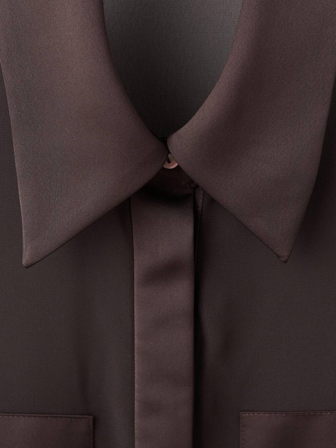 Spread Collar Casual Shirt