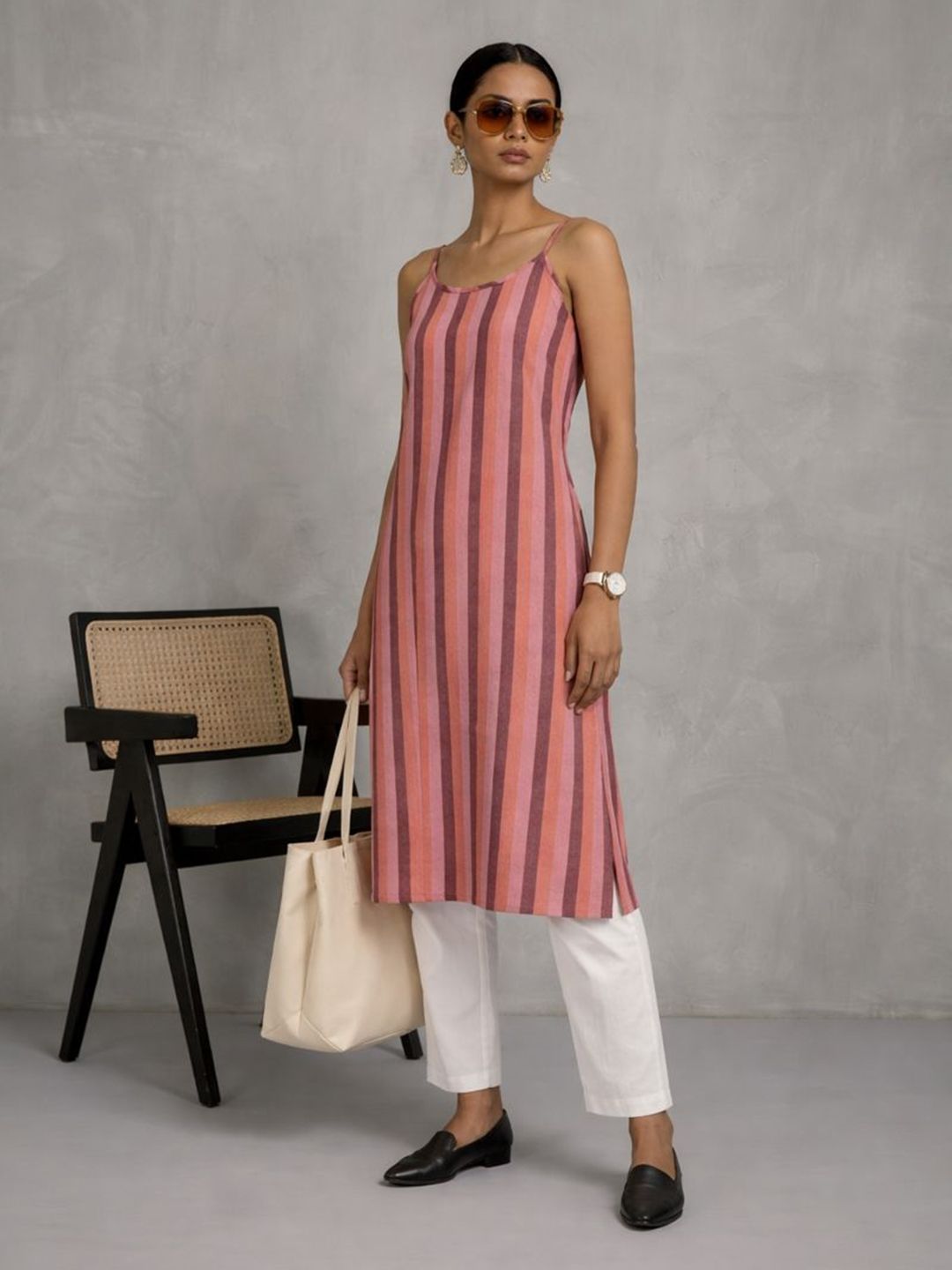 Navibhu Navibhu Women Striped Thread Work Handloom Work Structured Kurta