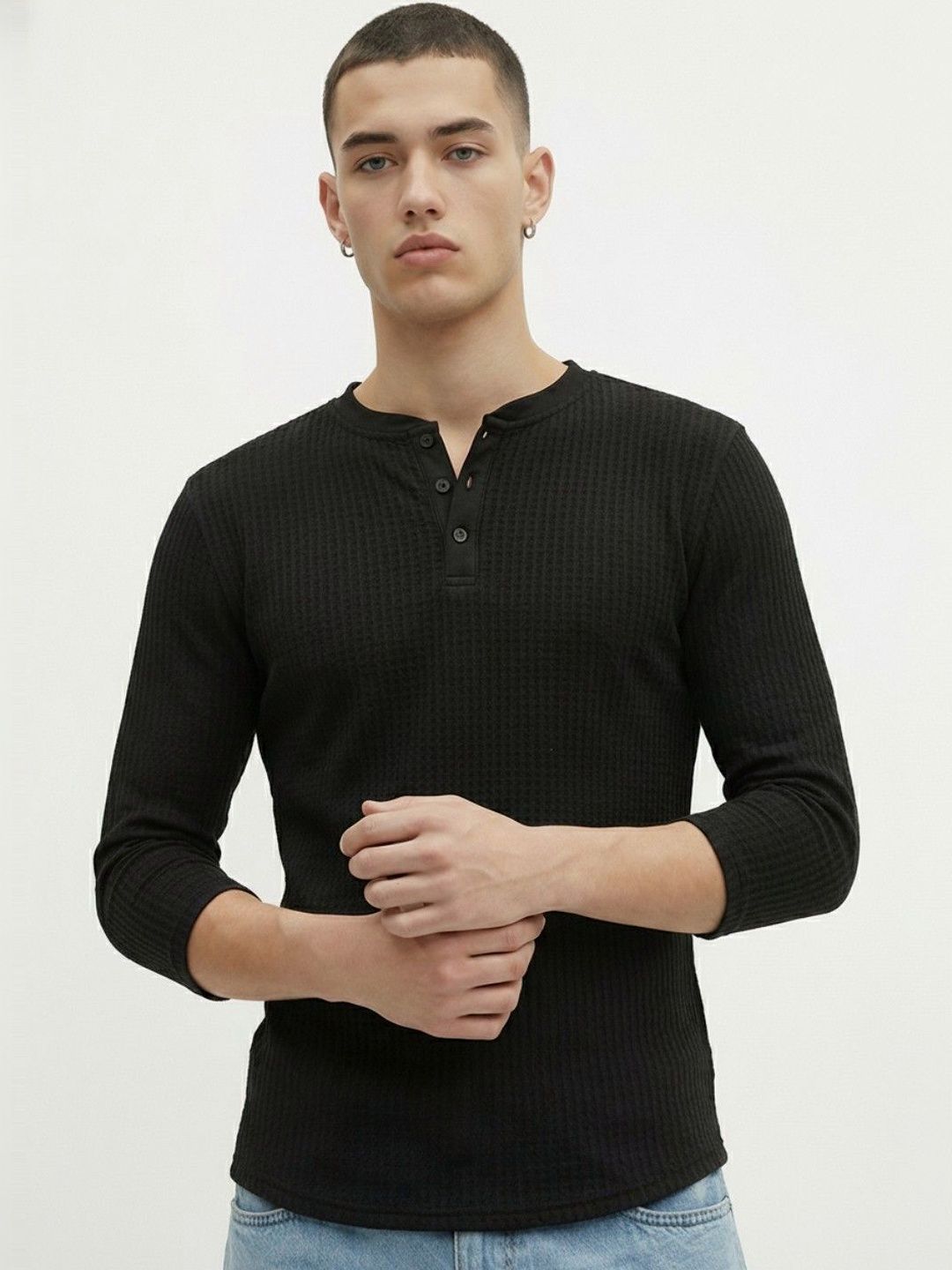 glitchez Men Henley Neck T-shirt