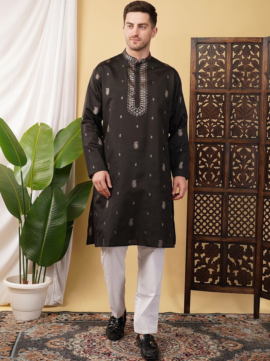 HERE&NOW Men Gotta Patti Jacquard Kurta