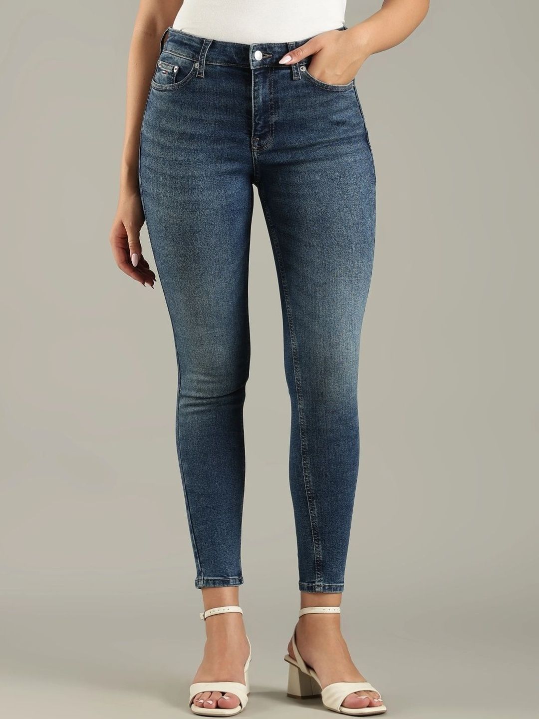 Skinny Fit Mid-Rise Light Fade Jeans