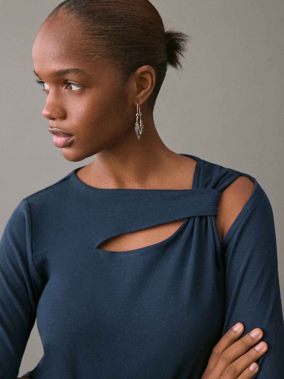 Asymmetric Neck T-shirt