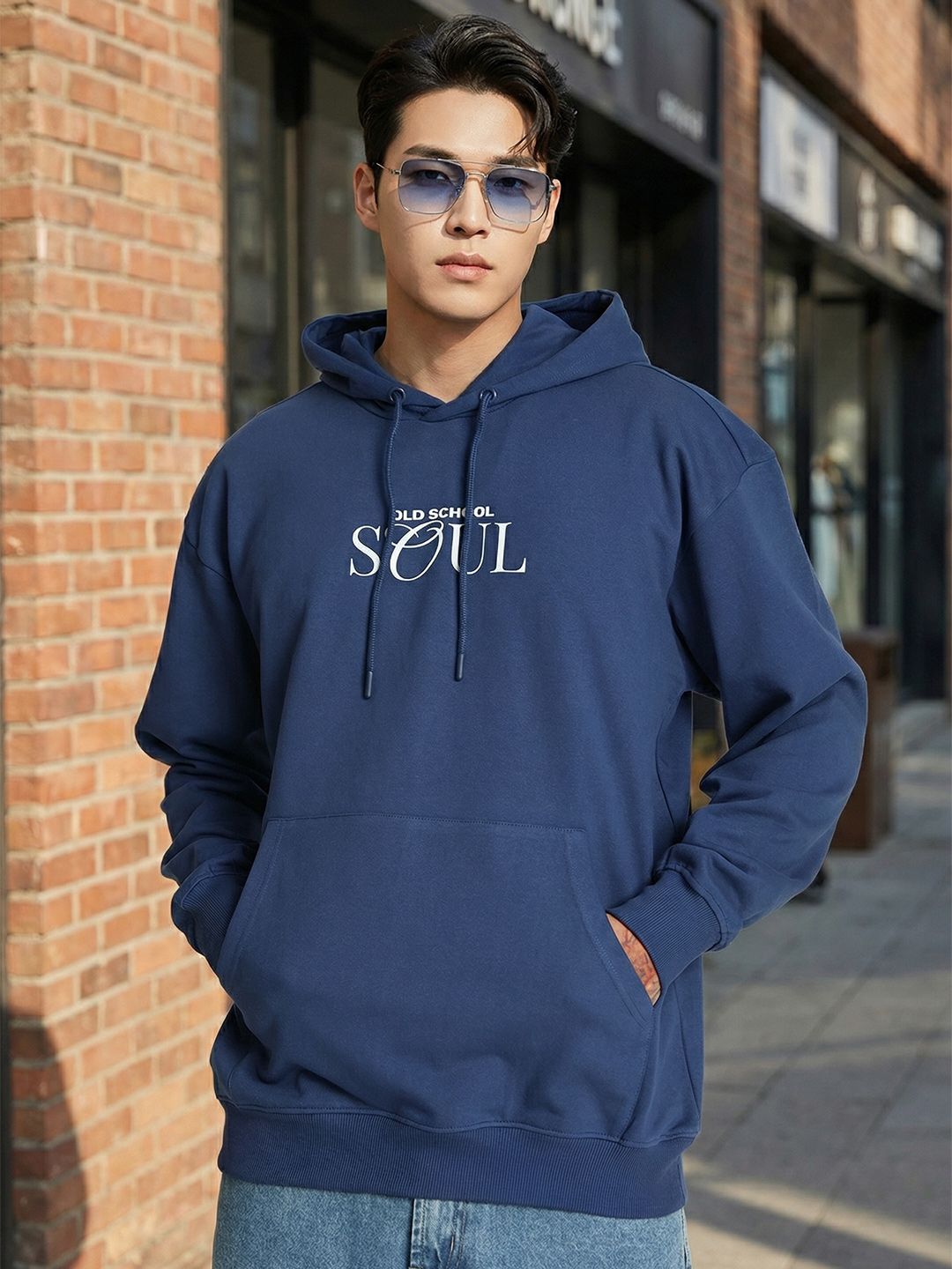 Bene Kleed Men Relaxed Fit Graphic Printed Hooded Sweatshirt