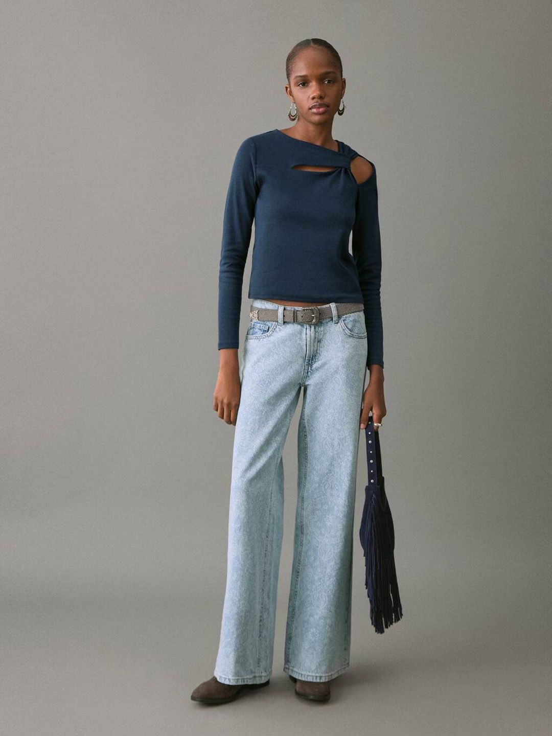 Asymmetric Neck T-shirt