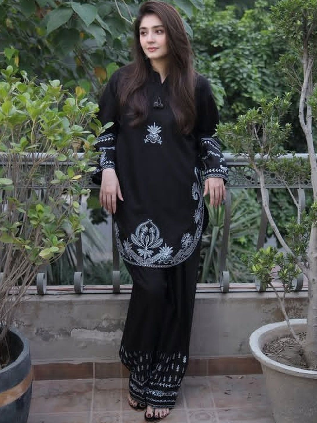 COTTON DUNIYA COTTON DUNIYA Women Ethnic Motifs Embroidered Regular Thread Work Kurta with Palazzos