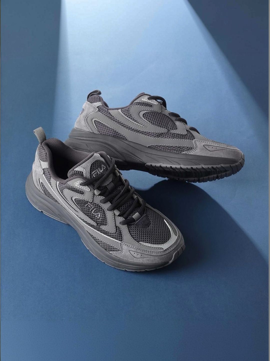 FILA FILA Men VOLANTE EVO LX Textured Suede Sneakers