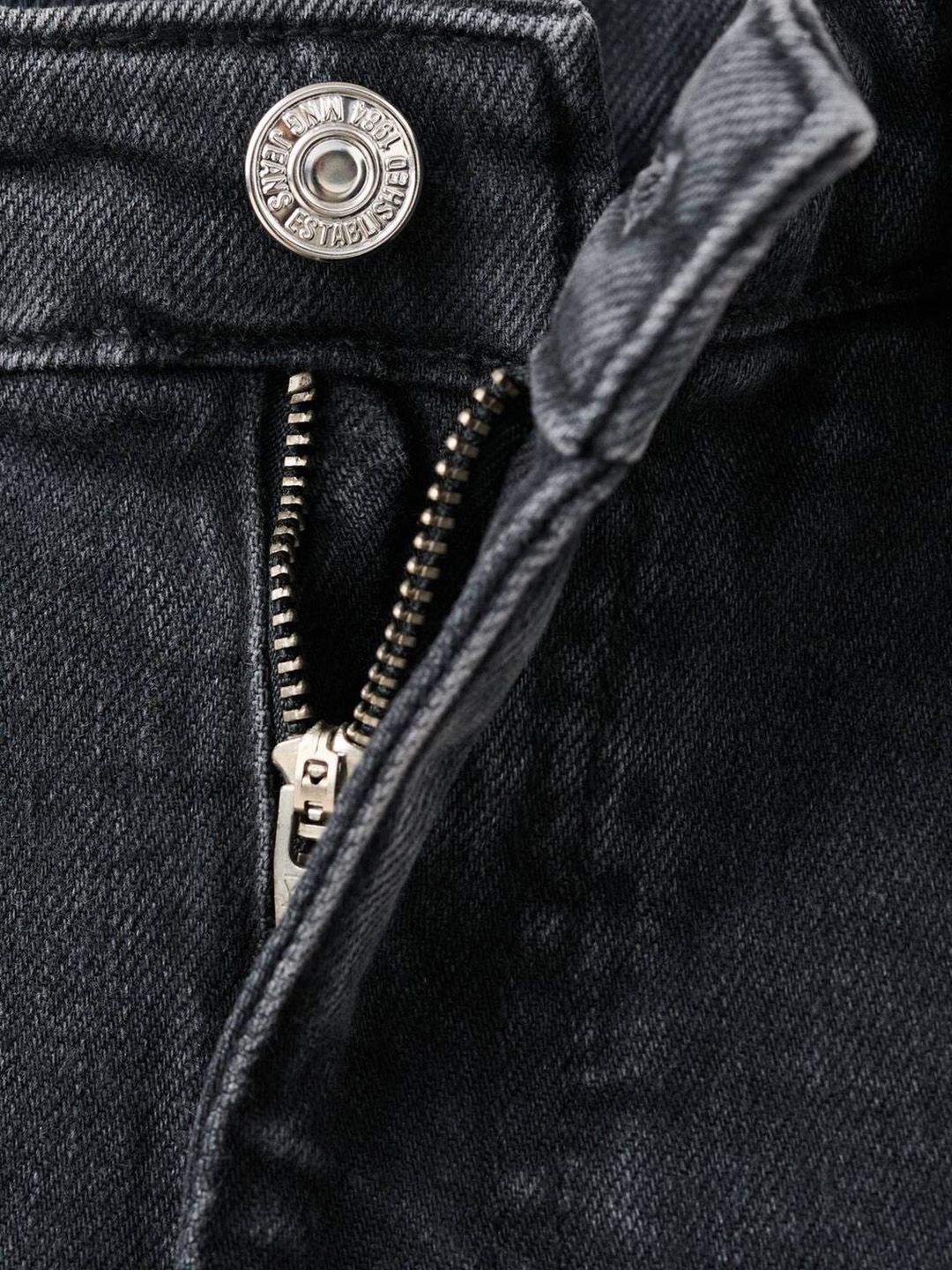 Slim Fit Mid-Rise Stretchable Jeans